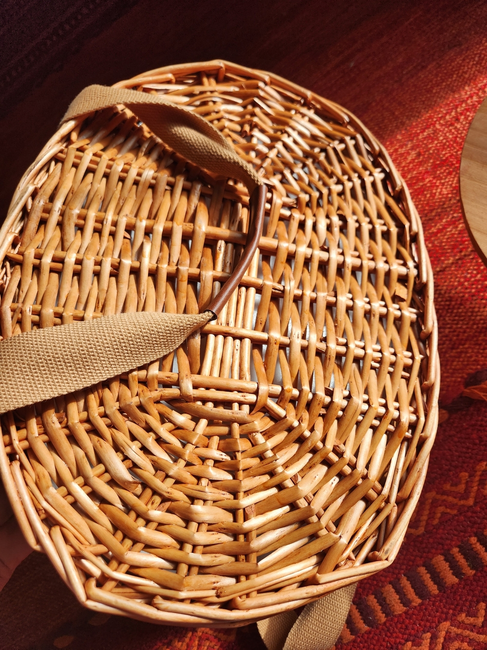 Woven Picnic Basket with Natural Wood Lid and Beige Straps - Picture 10 of 14